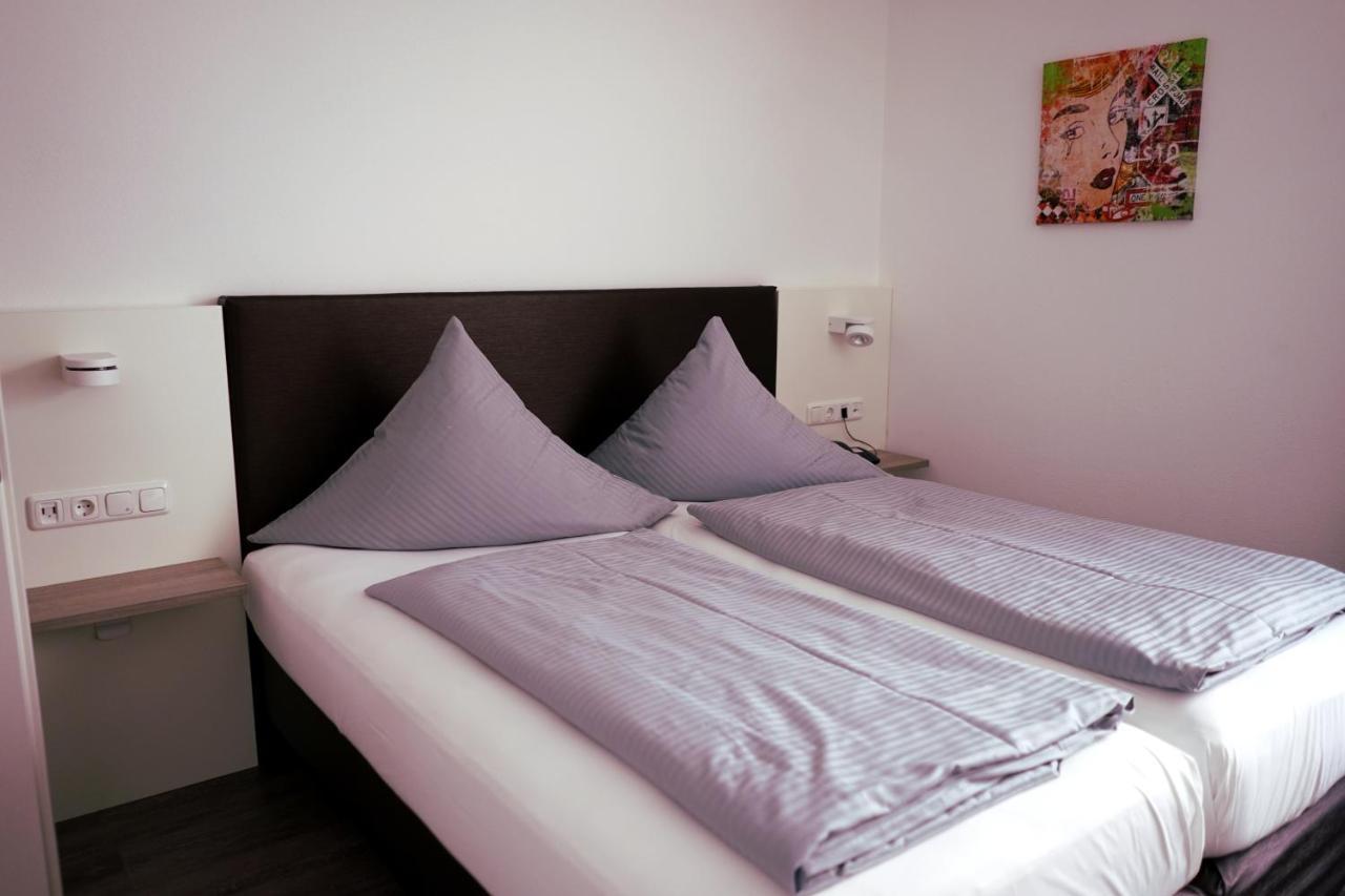 Hotel Am Ostpark 新比贝格 外观 照片